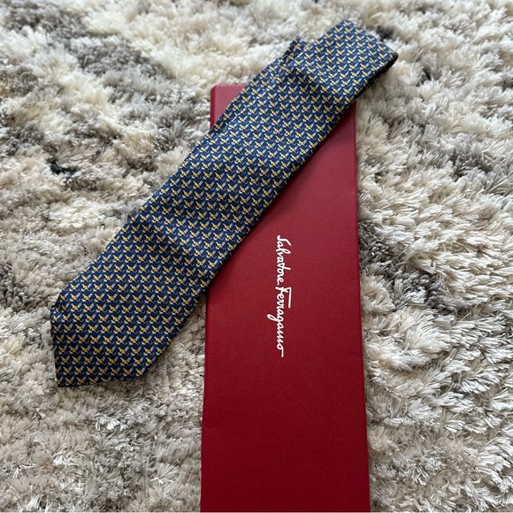 Salvatore Ferragamo Necktie with BOX Cheetah - Picture 2 of 5